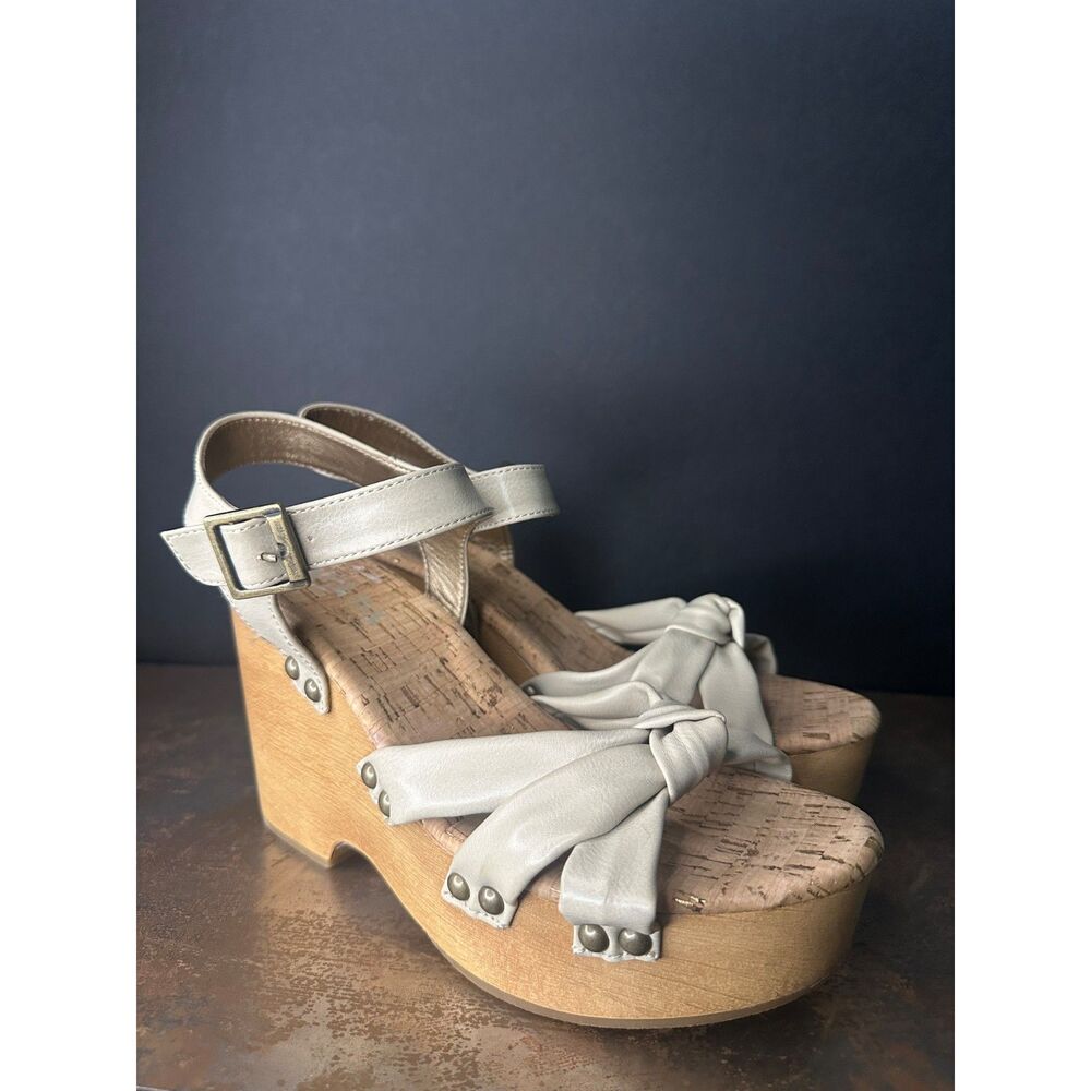 Korks Wedge Platform Sandal 9 Boho Vacation Retro Festival Studded Cream Dawson